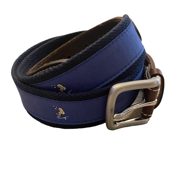 Vineyard Vines Other - Vineyard Vines Silk Mermaid Print Canvas Club Belt Size 36